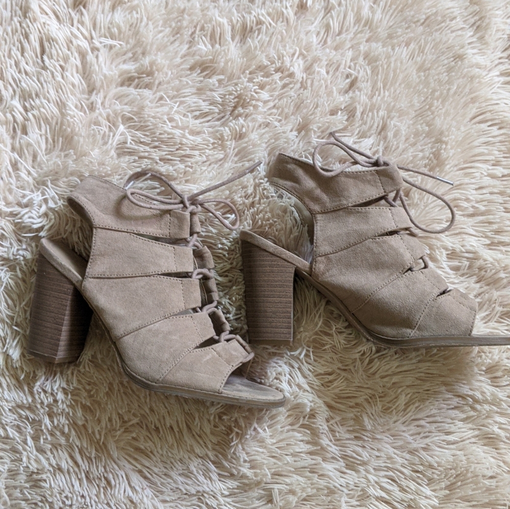 Tan Kenneth Cole lace up block heel sandals